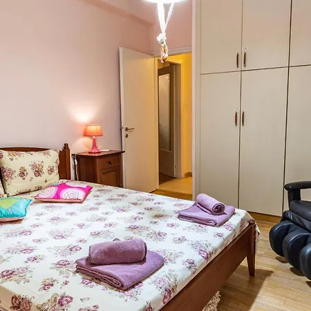 Melina's Luxury In *